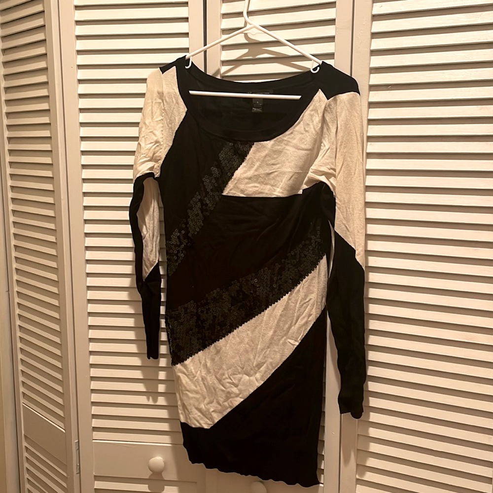 Sequin black and white long sleeved dress